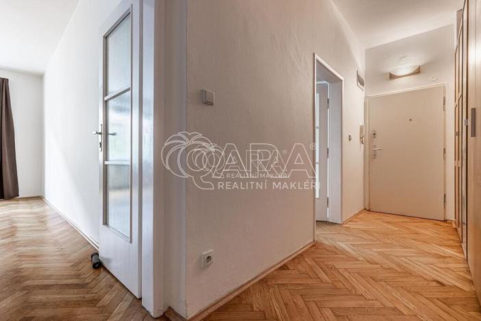 Pronájem bytu 2+kk, Praha - Vršovice, Vršovická, 60 m2