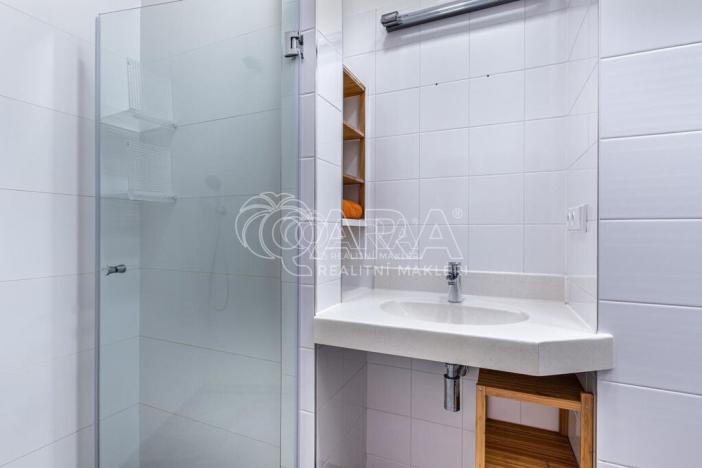 Pronájem bytu 2+kk, Praha - Vršovice, Vršovická, 60 m2