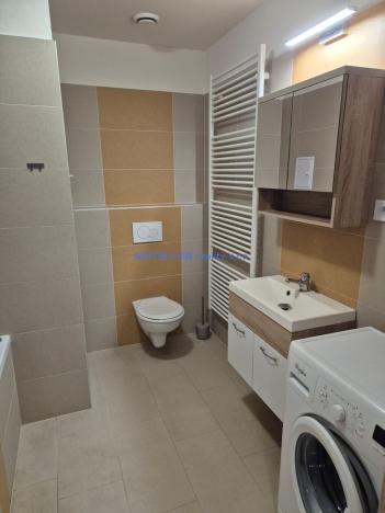 Pronájem bytu 2+kk, Hradec Králové - Nový Hradec Králové, Slunečná, 45 m2