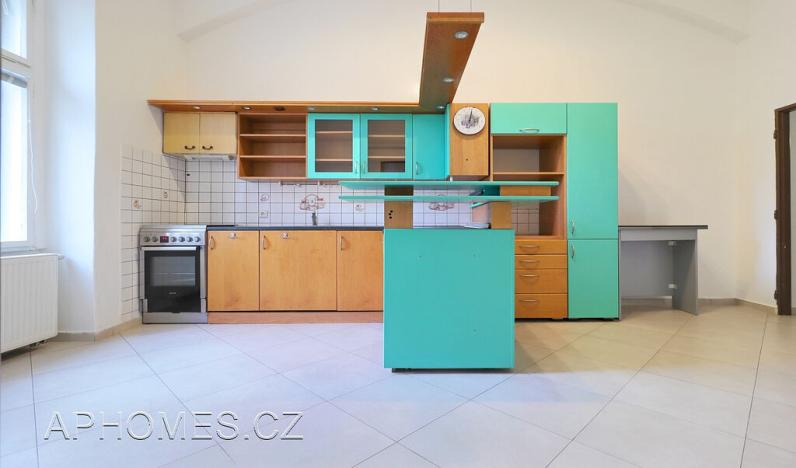 Pronájem bytu 2+1, Praha - Nové Město, Pod Slovany, 62 m2