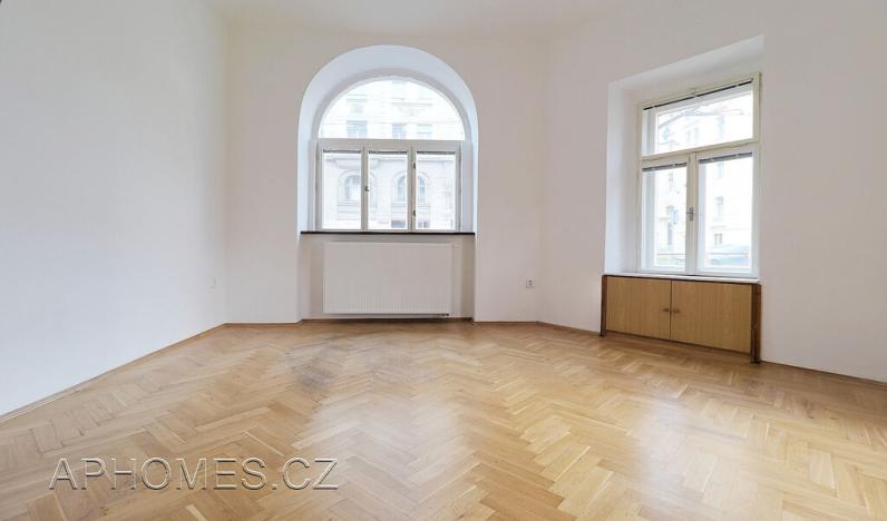 Pronájem bytu 2+1, Praha - Nové Město, Pod Slovany, 62 m2