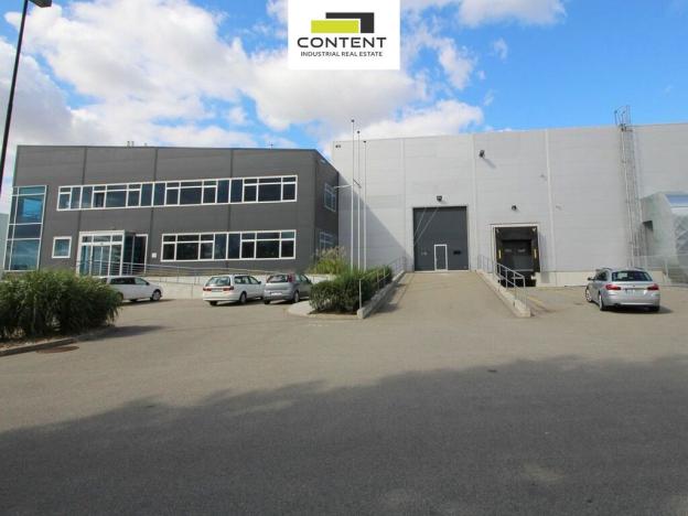 Pronájem skladu, Kněževes, Nad Kovárnou, 4432 m2