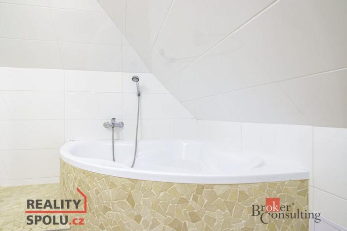 Prodej ubytování, Horní Lhota, 770 m2