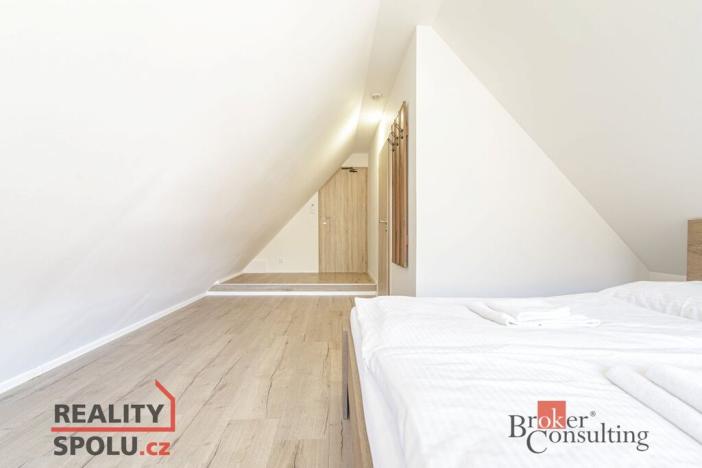 Prodej ubytování, Horní Lhota, 770 m2