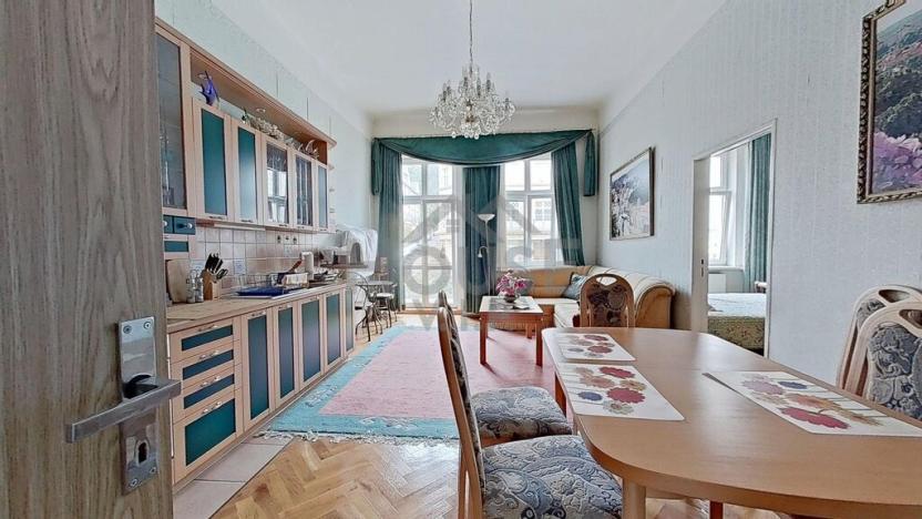 Prodej bytu 2+1, Karlovy Vary, Moskevská, 88 m2