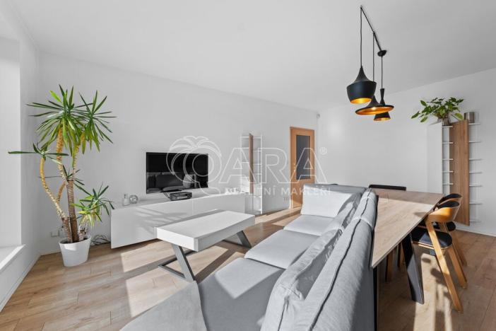 Pronájem bytu 3+kk, Praha - Hostivař, Pražská, 195 m2