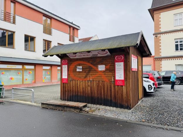 Pronájem obchodního prostoru, Rožnov pod Radhoštěm, Nerudova, 9 m2