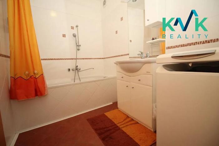 Prodej bytu 2+kk, Karlovy Vary, Terezínská, 62 m2