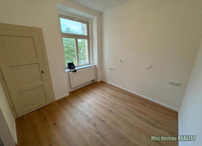 Pronájem bytu 2+kk, Praha - Vršovice, Bulharská, 43 m2