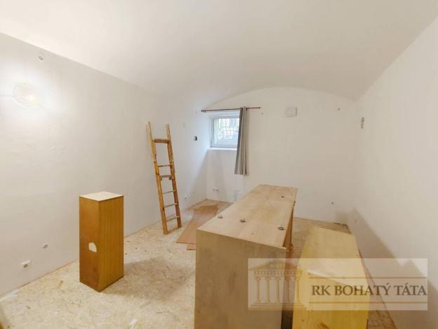 Pronájem bytu 3+1, Praha - Holešovice, Ovenecká, 75 m2