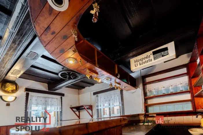 Prodej restaurace, Žandov, Kostelní, 380 m2