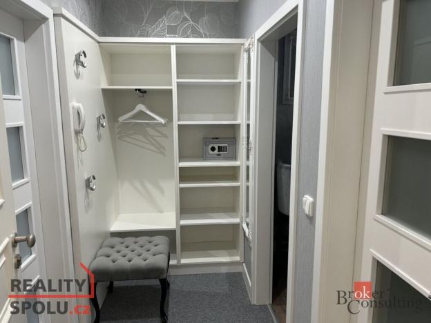 Prodej atypického bytu, Plzeň - Skvrňany, Na Pile, 469 m2