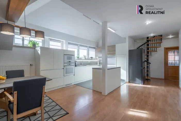 Prodej bytu 4+kk, Luhačovice, Masarykova, 180 m2