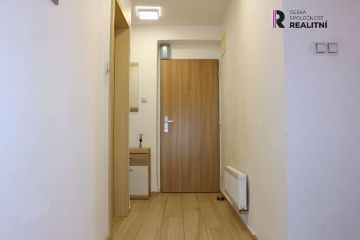 Pronájem bytu 2+kk, Karlovy Vary - Dvory, K. Kučery, 57 m2