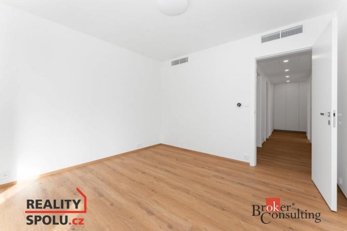 Pronájem bytu 3+kk, Hradec Králové - Nový Hradec Králové, Buková, 104 m2