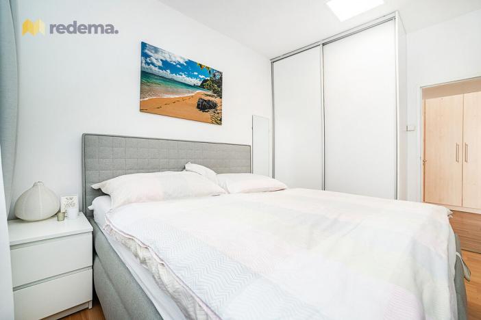 Pronájem bytu 3+kk, Praha - Strašnice, Nučická, 69 m2