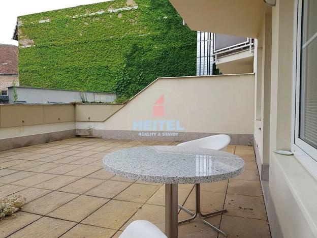 Pronájem bytu 2+kk, Olomouc, Hanáckého pluku, 55 m2