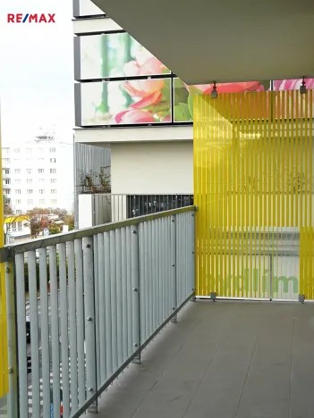 Pronájem bytu 1+kk, Praha - Malešice, Počernická, 42 m2