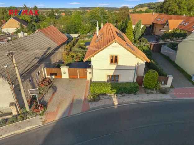 Prodej rodinného domu, Kounice, 192 m2