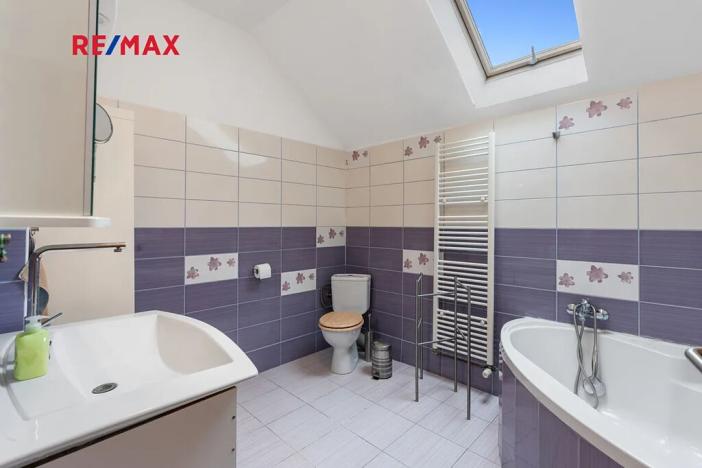 Prodej rodinného domu, Kounice, 192 m2