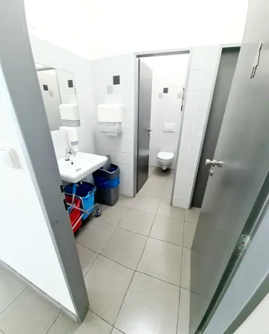 Pronájem kanceláře, Praha - Libeň, Kundratka, 15 m2