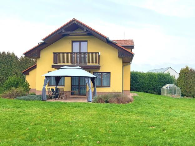 Pronájem rodinného domu, Trnová, 198 m2