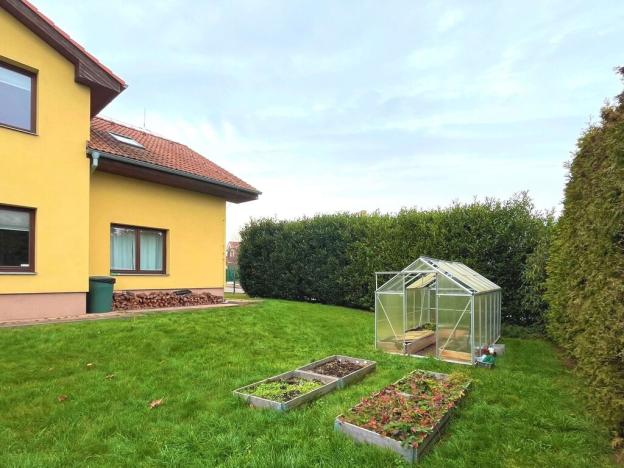 Pronájem rodinného domu, Trnová, 198 m2