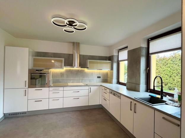 Pronájem rodinného domu, Trnová, 198 m2