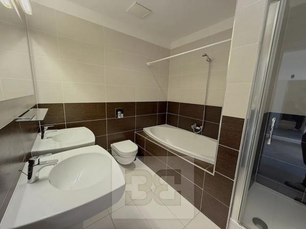 Pronájem bytu 3+kk, Praha - Holešovice, V přístavu, 90 m2