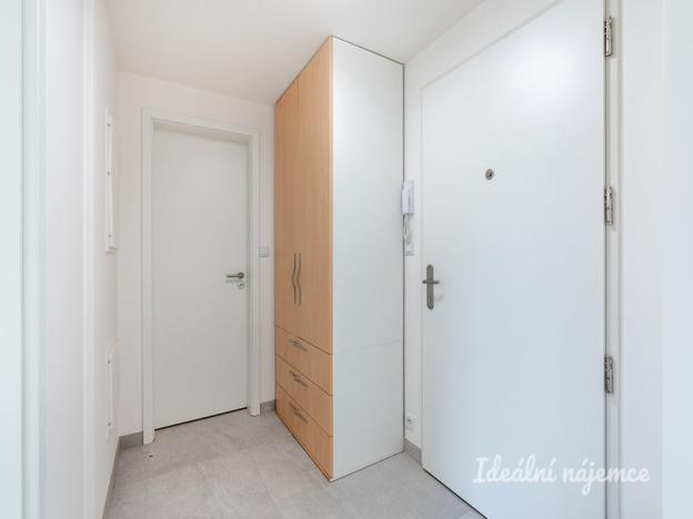 Pronájem bytu 2+kk, Praha - Žižkov, Dagmar Burešové, 63 m2