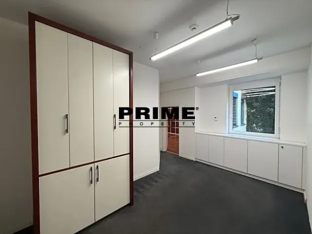 Pronájem kanceláře, Praha - Nové Město, Klimentská, 72 m2