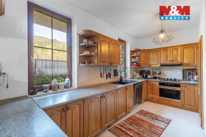 Prodej rodinného domu, Dolní Lomná, 240 m2