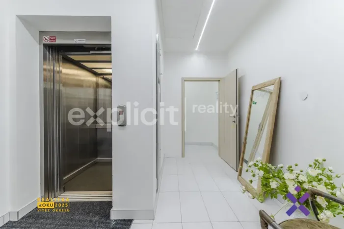 Prodej obchodního prostoru, Uherské Hradiště, Otakarova, 630 m2