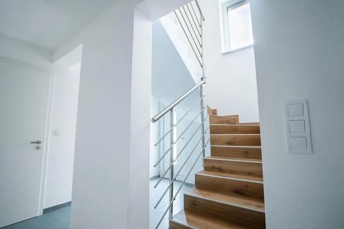 Pronájem rodinného domu, Kamenice, 183 m2