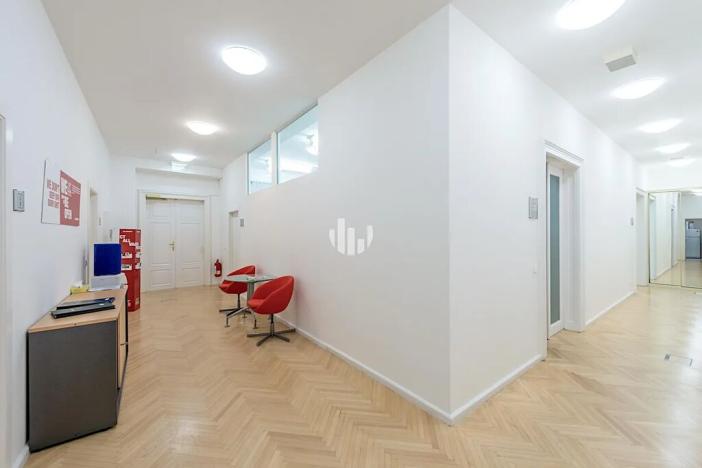 Pronájem kanceláře, Praha - Nové Město, Václavské náměstí, 1100 m2