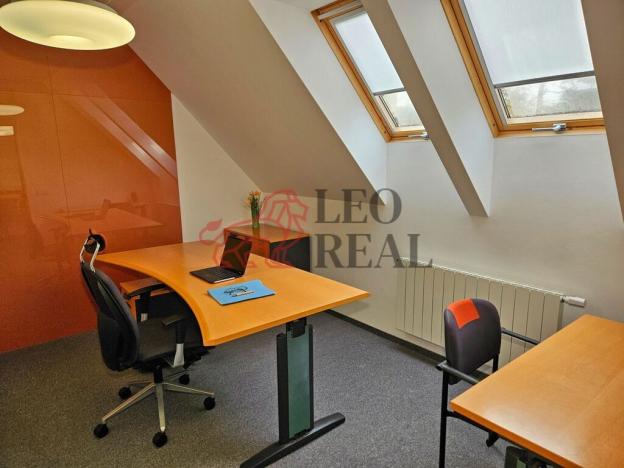 Pronájem kanceláře, Nový Jičín, Na Valech, 66 m2