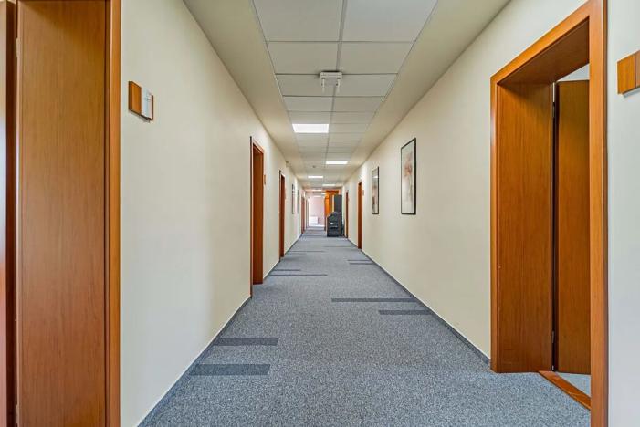 Prodej kanceláře, Třinec, 2388 m2