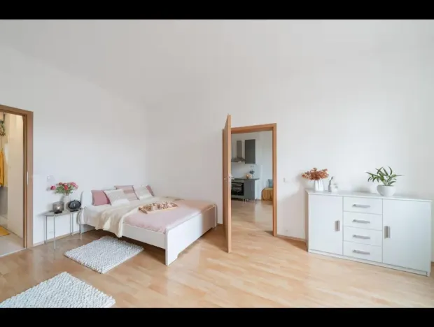 Pronájem bytu 2+kk, Praha - Žižkov, Husinecká, 48 m2
