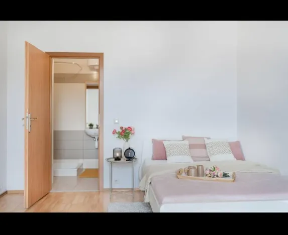 Pronájem bytu 2+kk, Praha - Žižkov, Husinecká, 48 m2