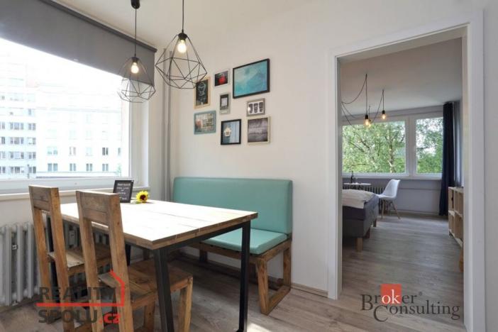 Pronájem bytu 2+1, Liberec - Liberec III-Jeřáb, Matoušova, 65 m2