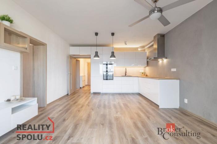 Pronájem bytu 3+kk, Holubice, 73 m2