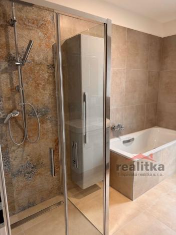 Pronájem rodinného domu, Opava, 103 m2