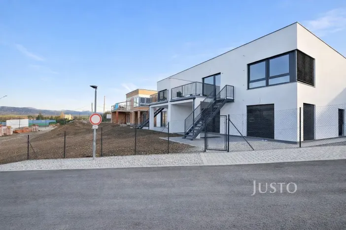 Prodej bytu 3+kk, Písek, Dolní, 84 m2
