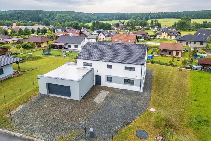 Prodej rodinného domu, Kornatice, 270 m2