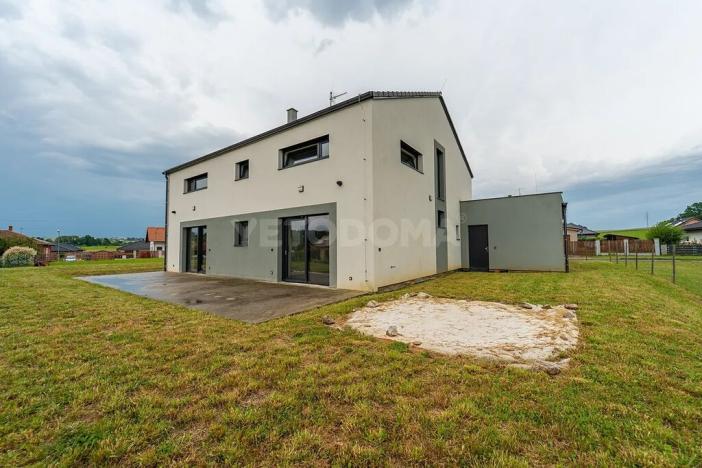 Prodej rodinného domu, Kornatice, 270 m2