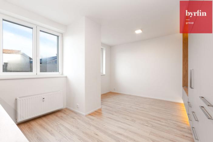 Prodej bytu 1+kk, Opava, Rolnická, 24 m2