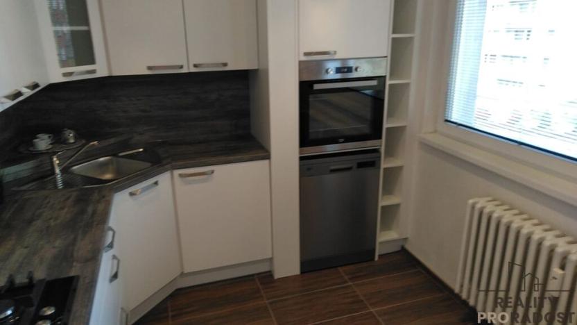 Pronájem bytu 2+1, Olomouc, Nešporova, 54 m2