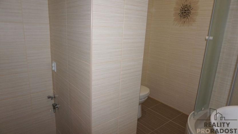 Pronájem bytu 2+1, Olomouc, Nešporova, 54 m2