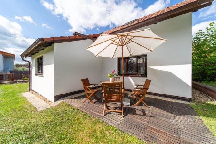 Pronájem chalupy, Dobrovice - Úherce, 180 m2