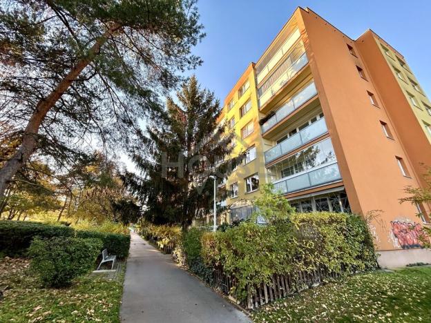 Prodej bytu 2+kk, Praha - Horní Měcholupy, Neapolská, 45 m2